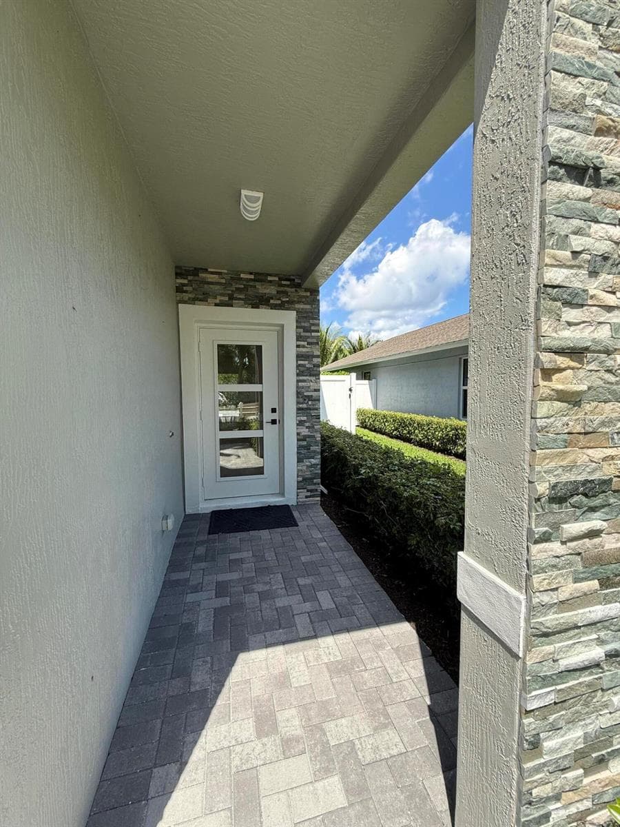 518 LUCKY Lane, Delray Beach, FL 33444 — zdjęcie 5