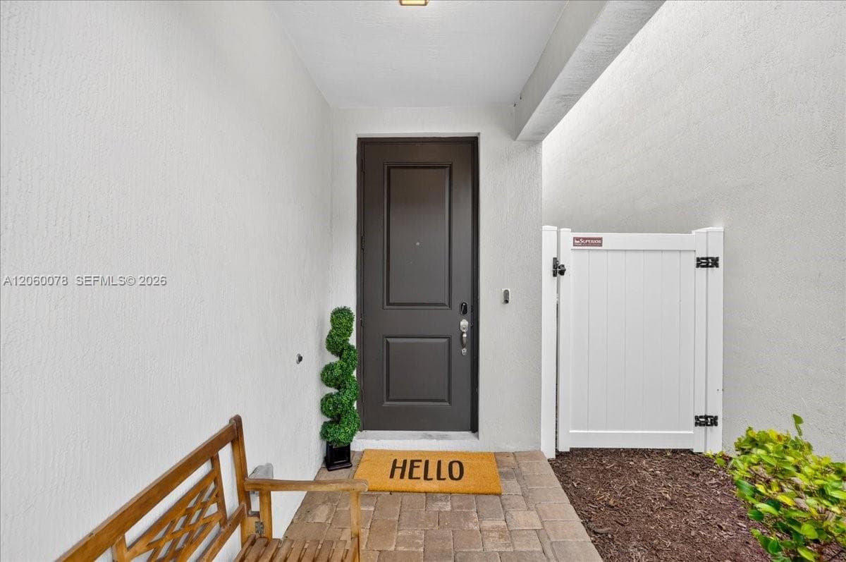 425 NW 33rd Ln, Pompano Beach, FL 33069 — zdjęcie 2