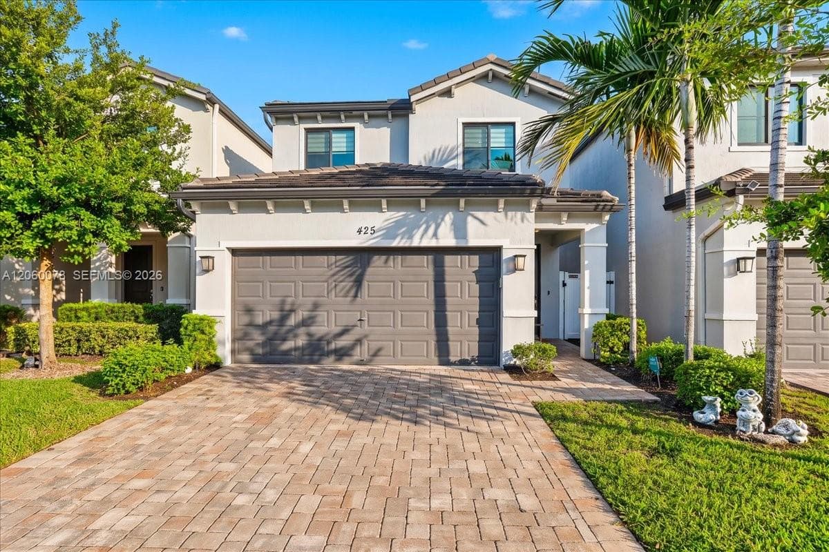 425 NW 33rd Ln, Pompano Beach, FL 33069