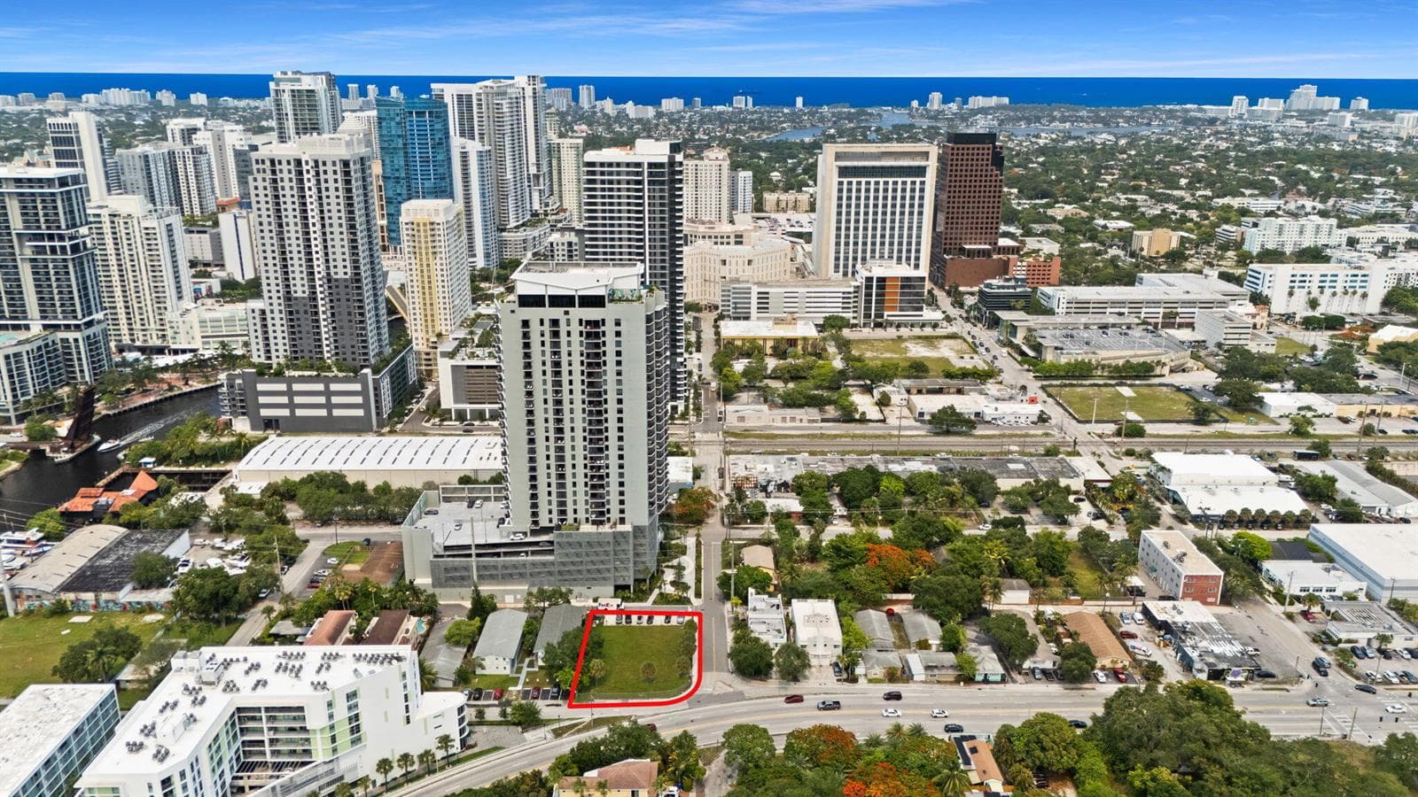 460 SW 4TH Avenue, Fort Lauderdale, FL 33315 — zdjęcie 2
