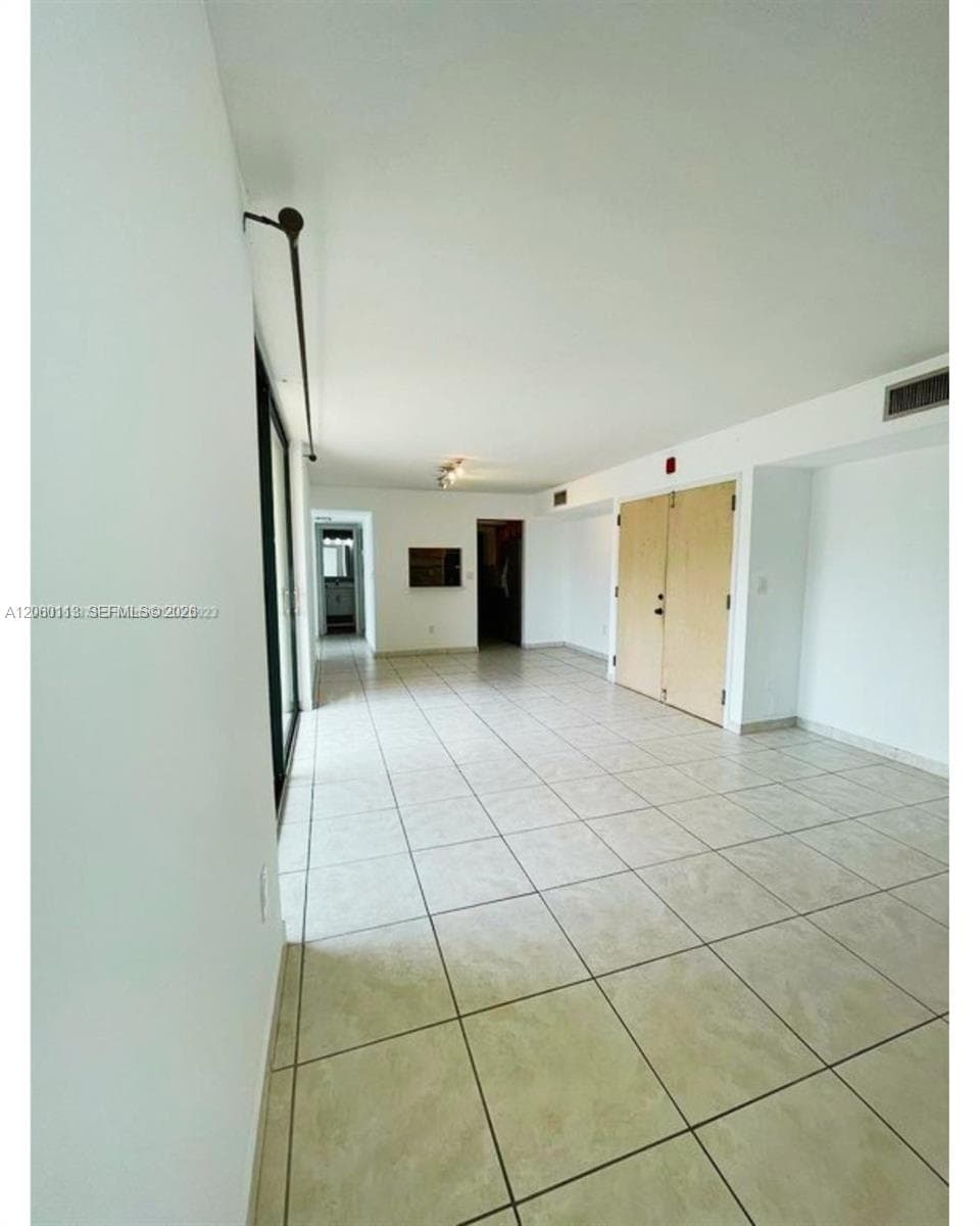 11750 SW 18th St # 208-1, Miami, FL 33175