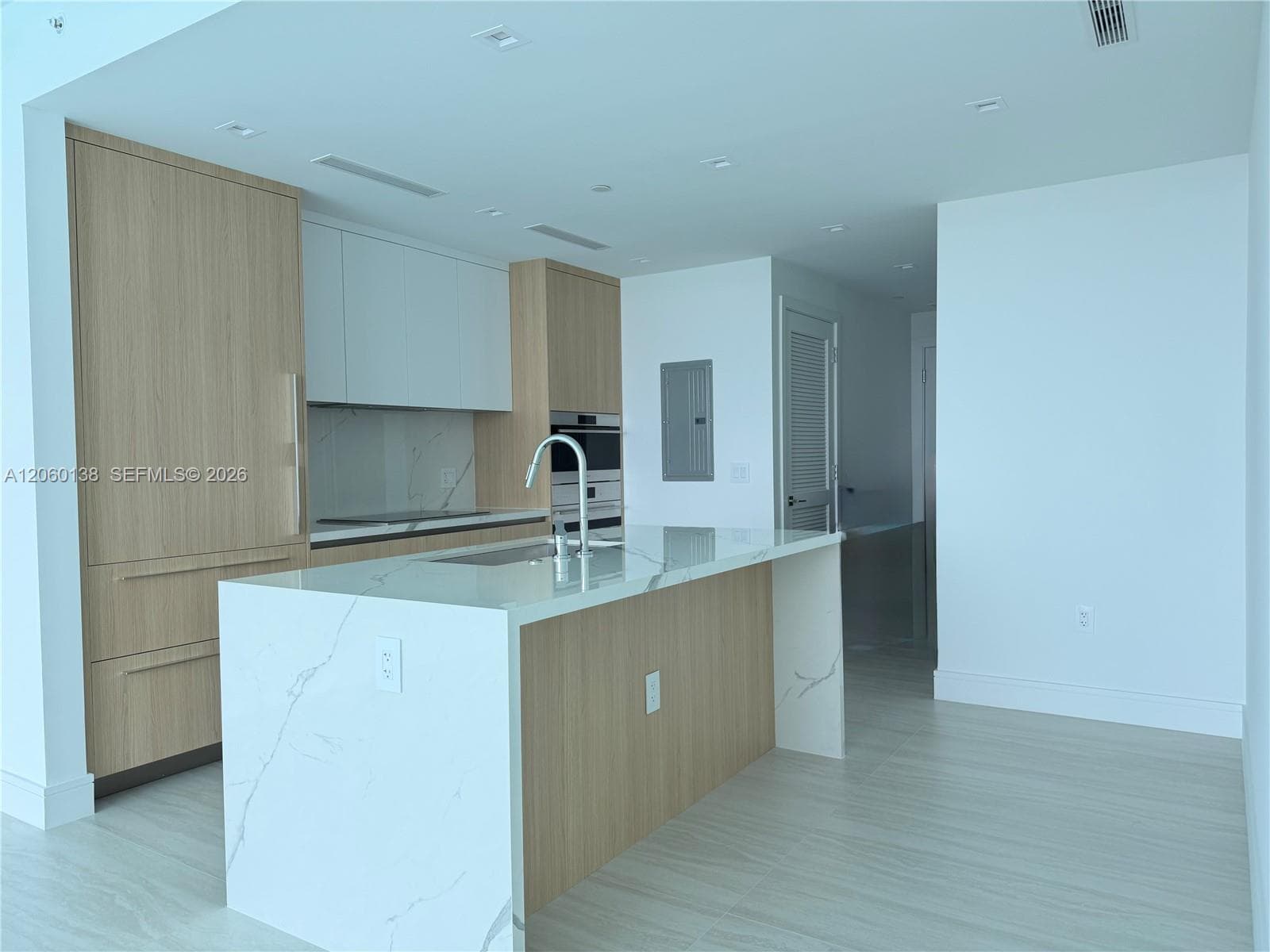 2411 Laguna Circle # 1510, North Miami, FL 33181 — zdjęcie 2