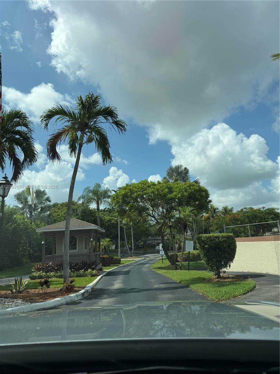 309 W Hemingway Cir, Margate, FL 33063 — zdjęcie 3