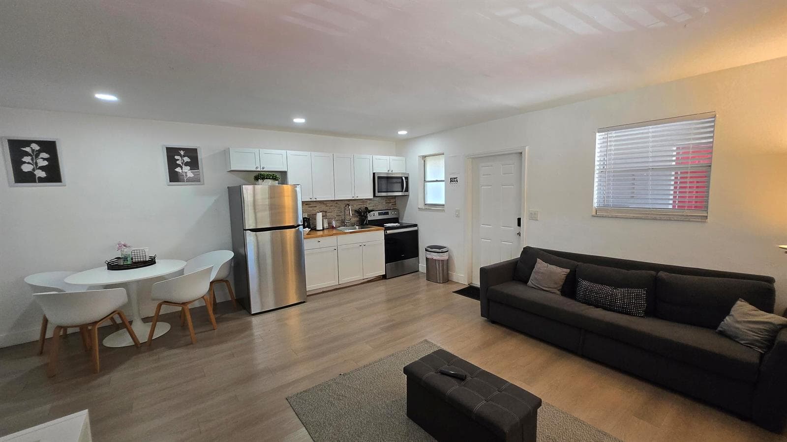 704 NE 8TH Street # 1, Hallandale Beach, FL 33009 — zdjęcie 3