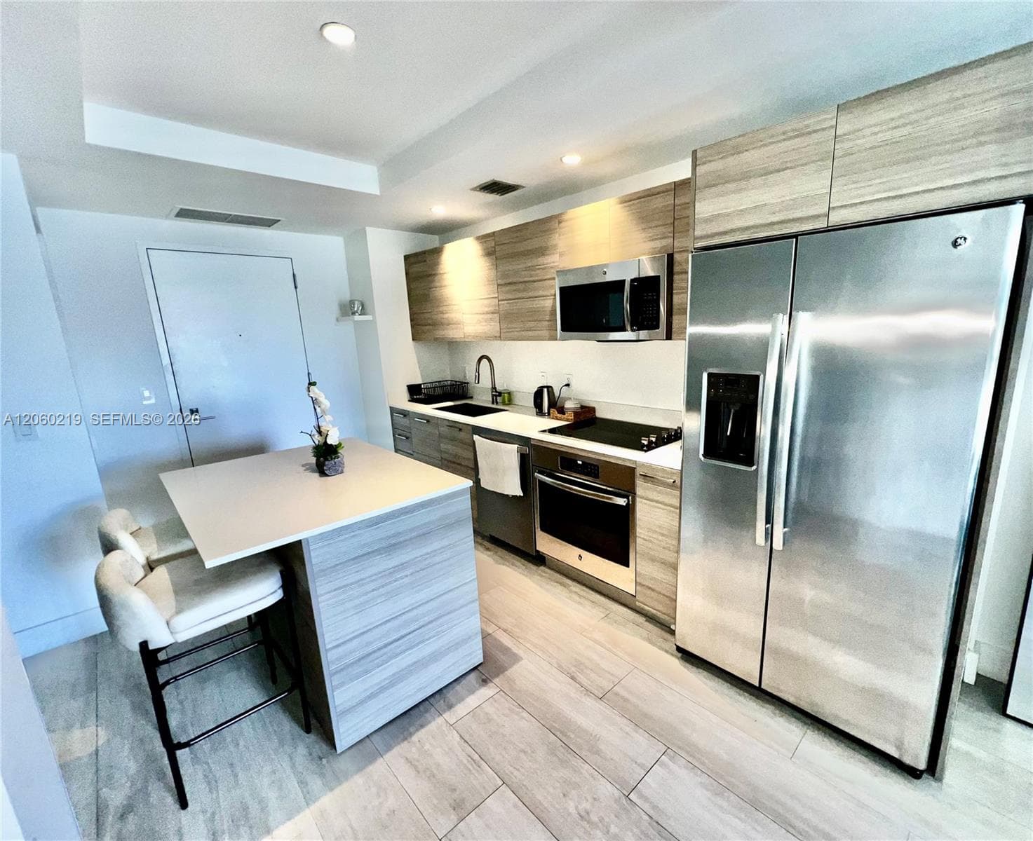 121 NE 34th St # 803, Miami, FL 33137 — zdjęcie 4