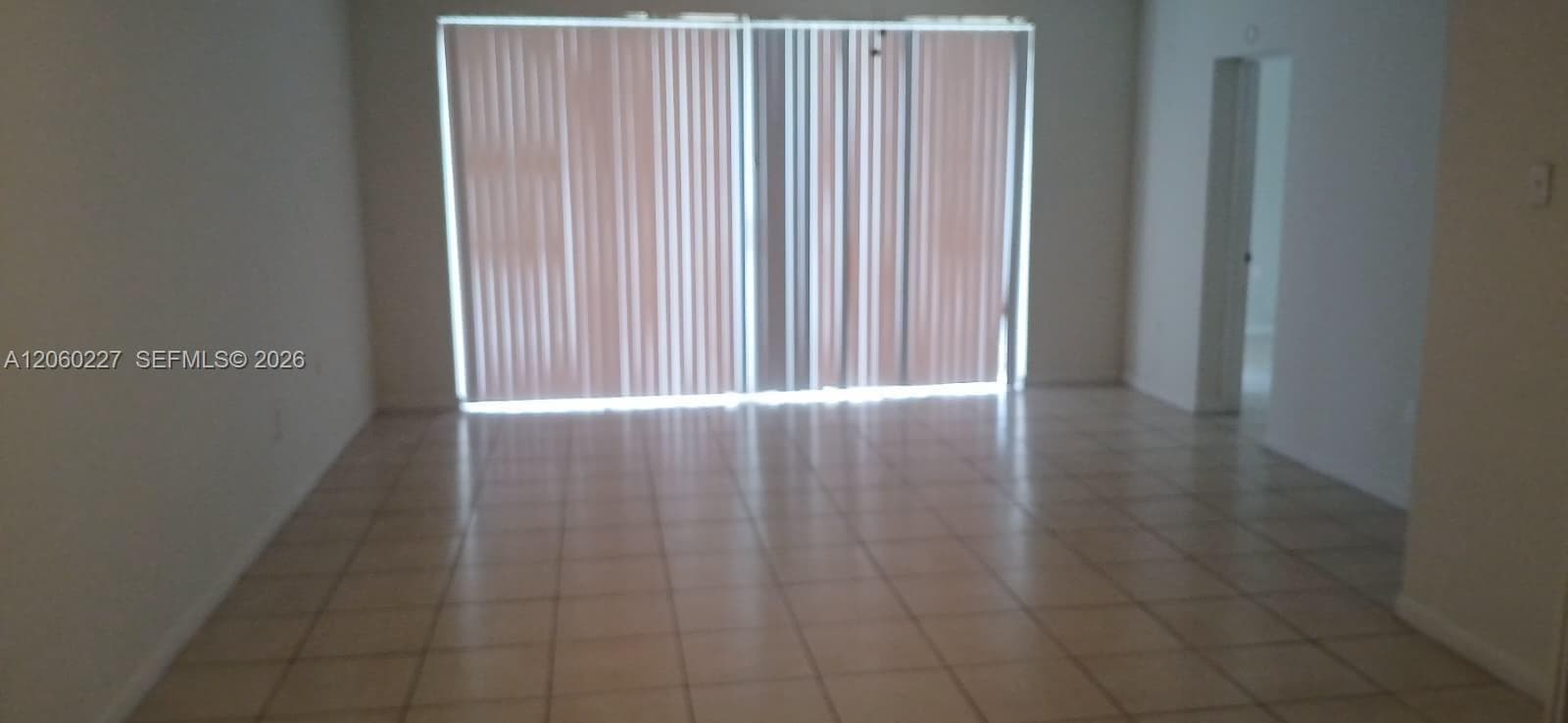 1591 NE Miami Gardens Dr # 205, Miami, FL 33179 — zdjęcie 2