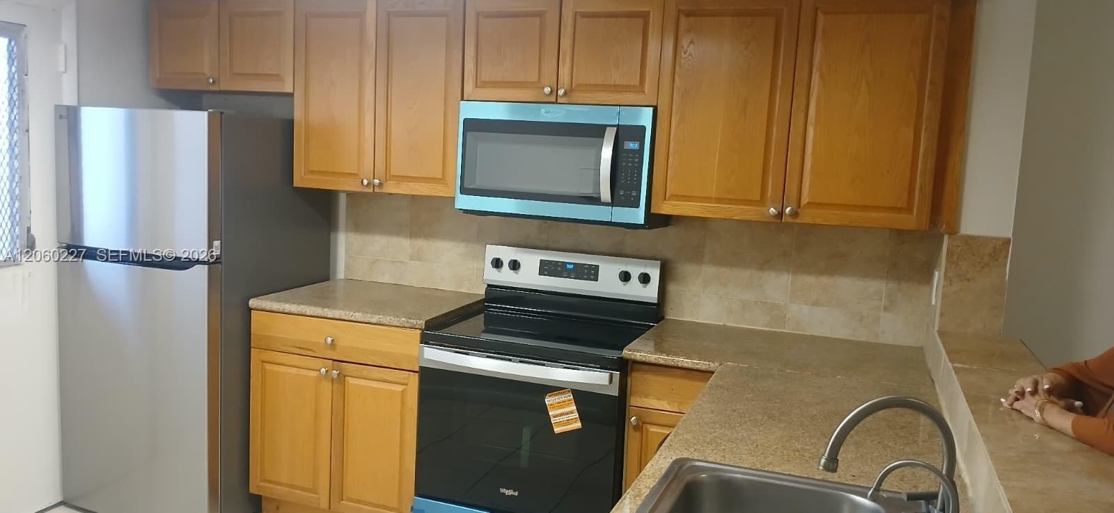 1591 NE Miami Gardens Dr # 205, Miami, FL 33179 — zdjęcie 3