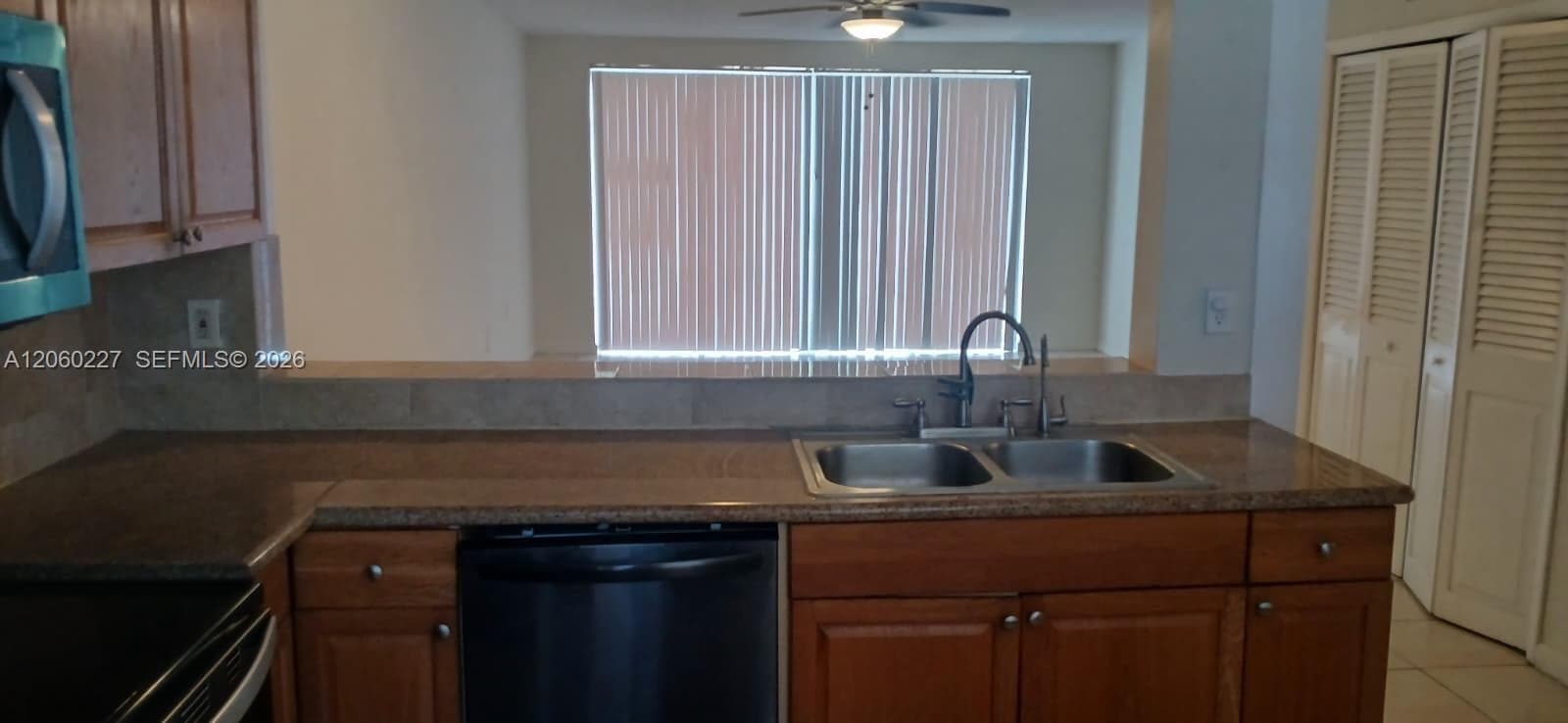 1591 NE Miami Gardens Dr # 205, Miami, FL 33179 — zdjęcie 4