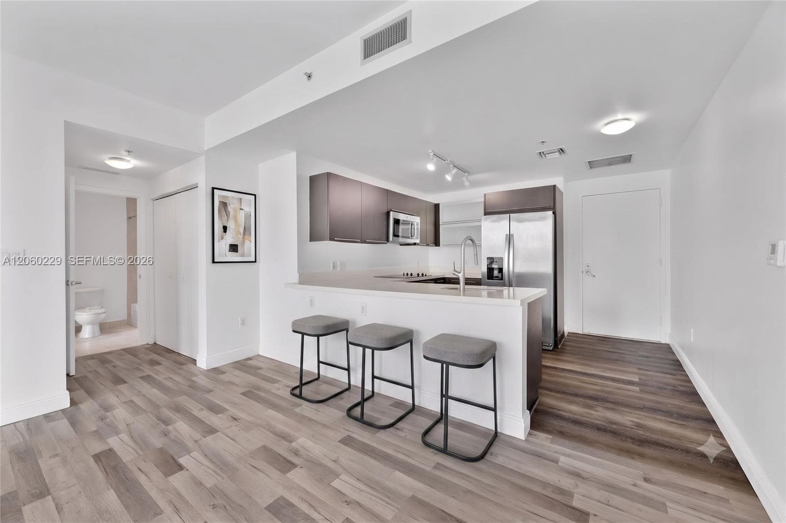 90 SW 3rd St # 2001, Miami, FL 33130 — zdjęcie 3
