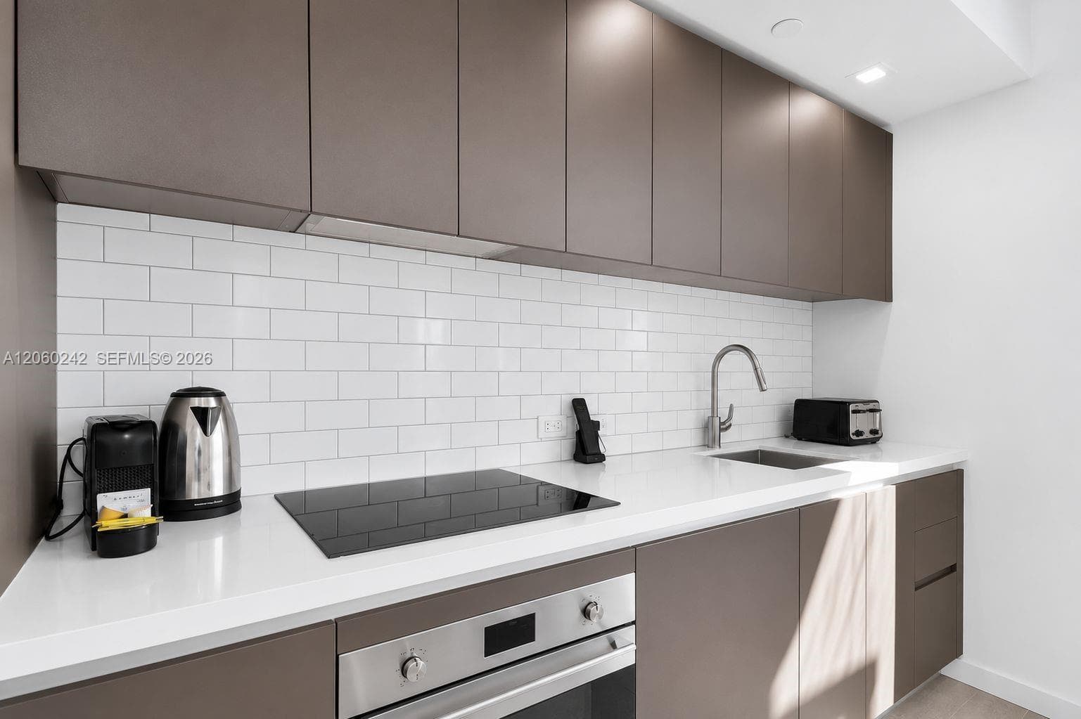 227 NE 2nd St # 2000, Miami, FL 33132 — zdjęcie 4