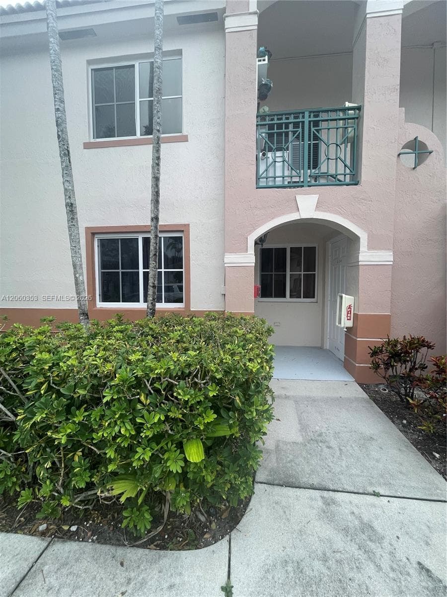 2151 NW 77th Way # 102, Pembroke Pines, FL 33024