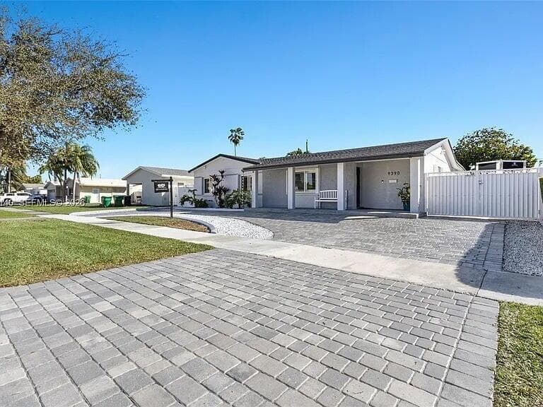 9390 SW 190TH Street, Cutler Bay, FL 33157