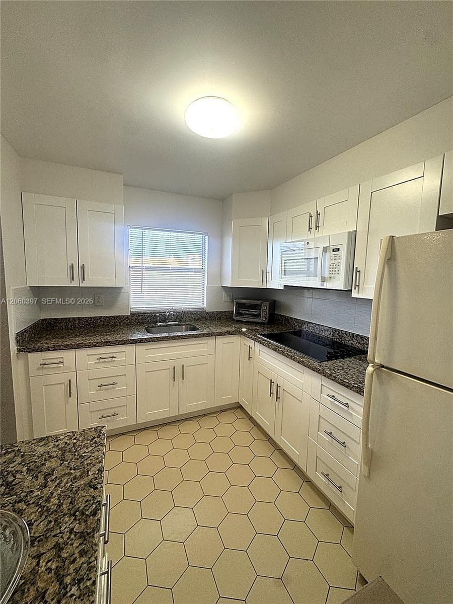 9580 Sunrise Lakes Blvd # 304, Sunrise, FL 33322 — zdjęcie 2