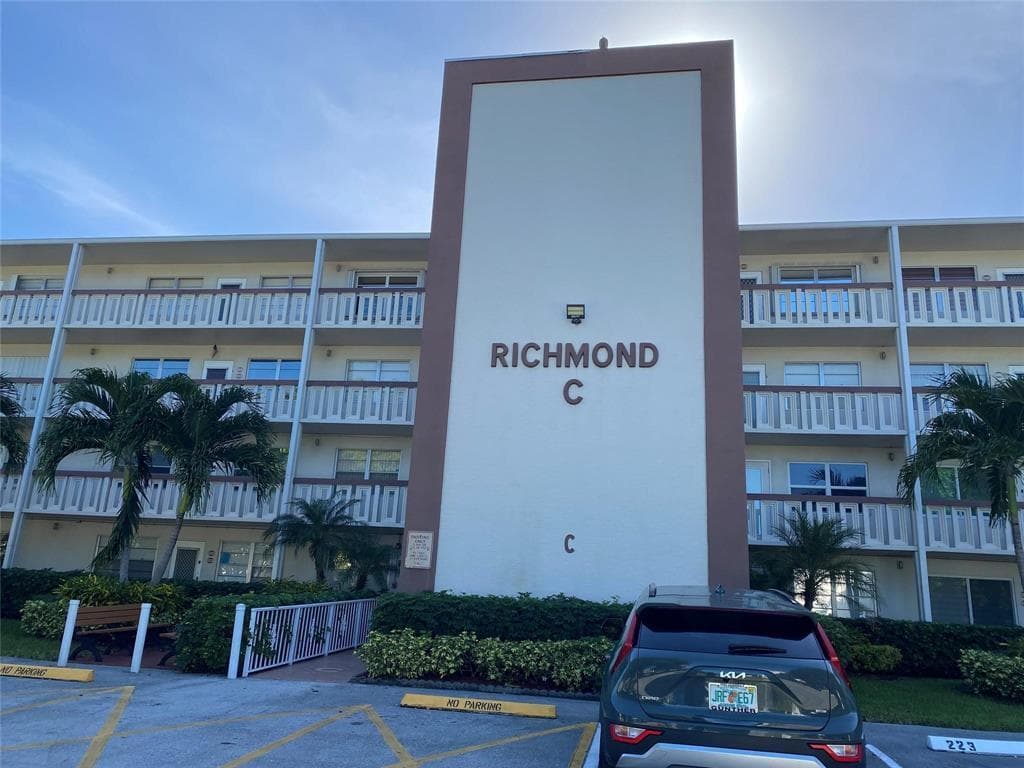 327 RICHMOND C # 327, Deerfield Beach, FL 33442 — zdjęcie 2