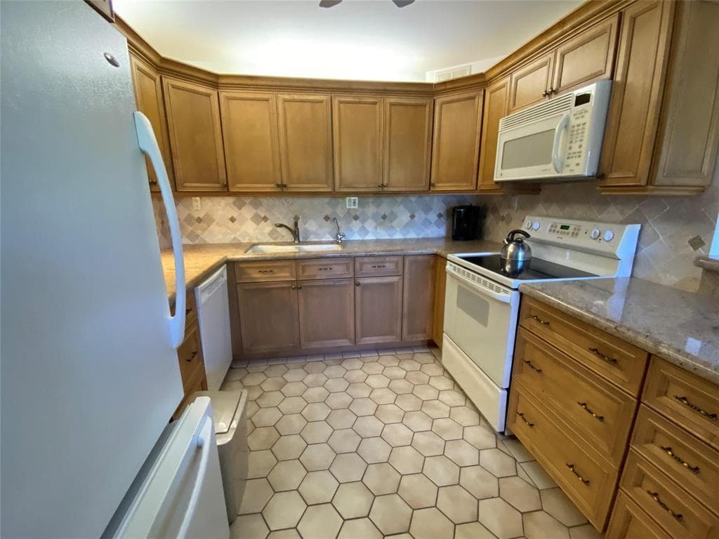 327 RICHMOND C # 327, Deerfield Beach, FL 33442 — zdjęcie 4