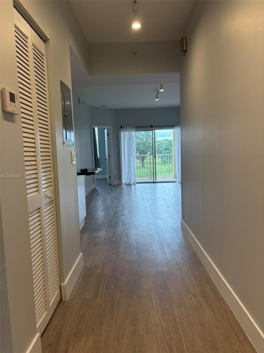 2100 Greenview Shores Blvd # 513, Wellington, FL 33414