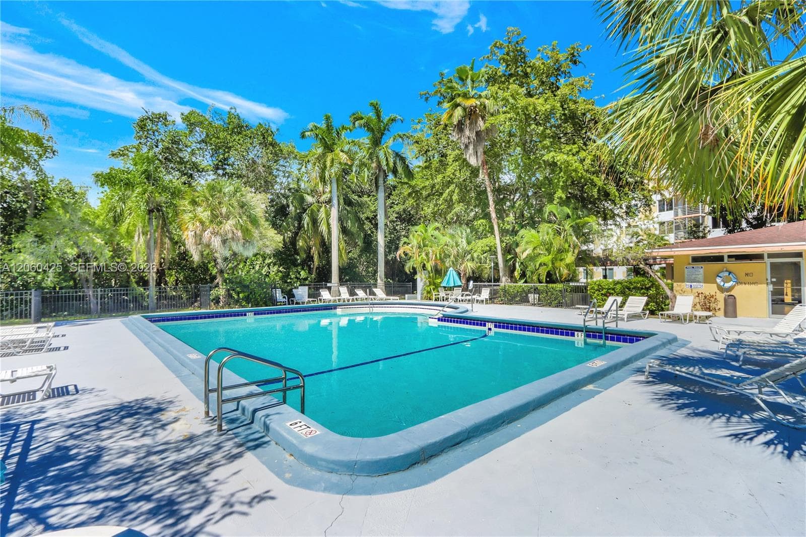 17890 W Dixie Hwy # 203, North Miami Beach, FL 33160 — zdjęcie 5