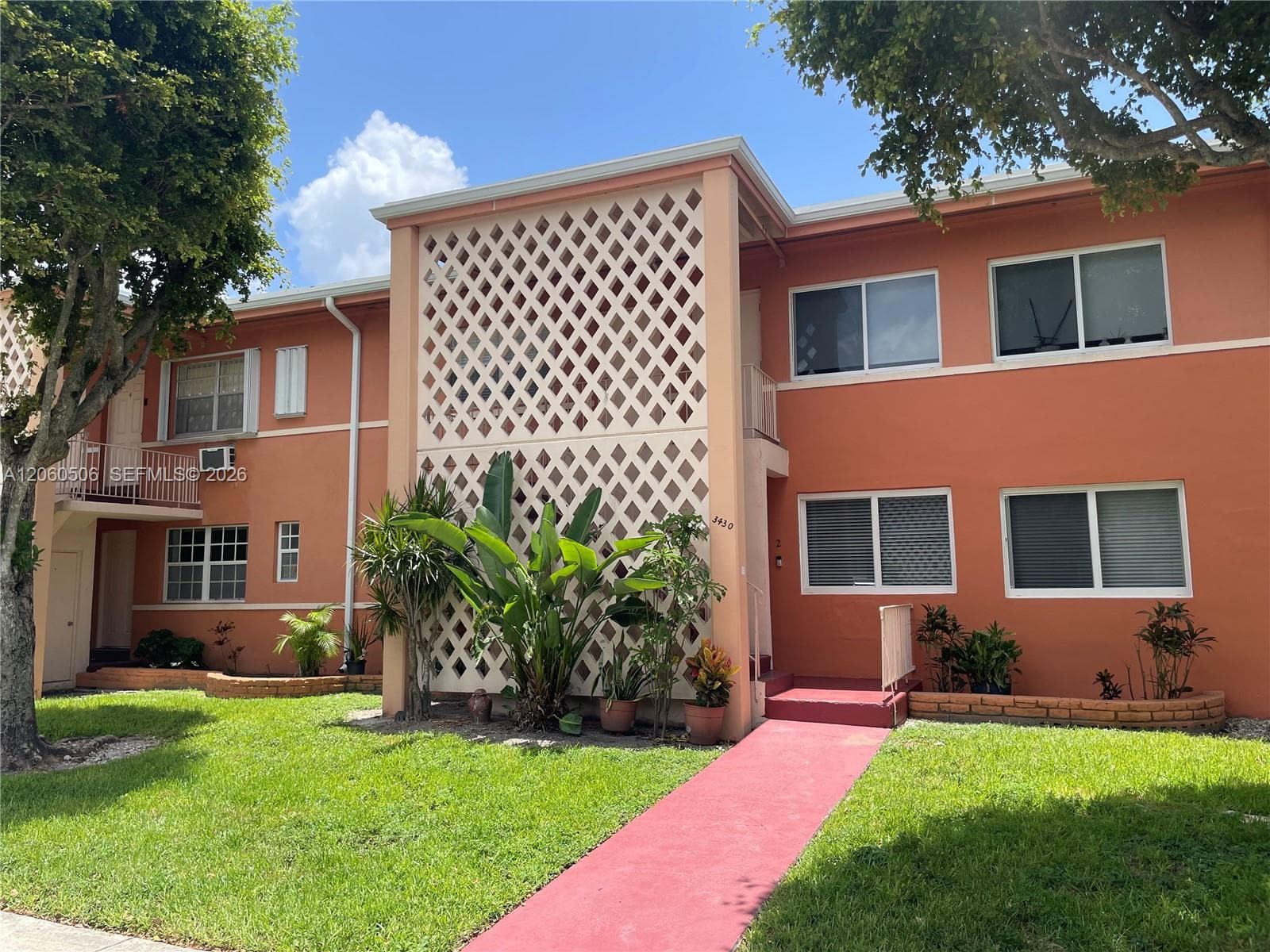 3430 SW 10th St # 3, Miami, FL 33135 — zdjęcie 2