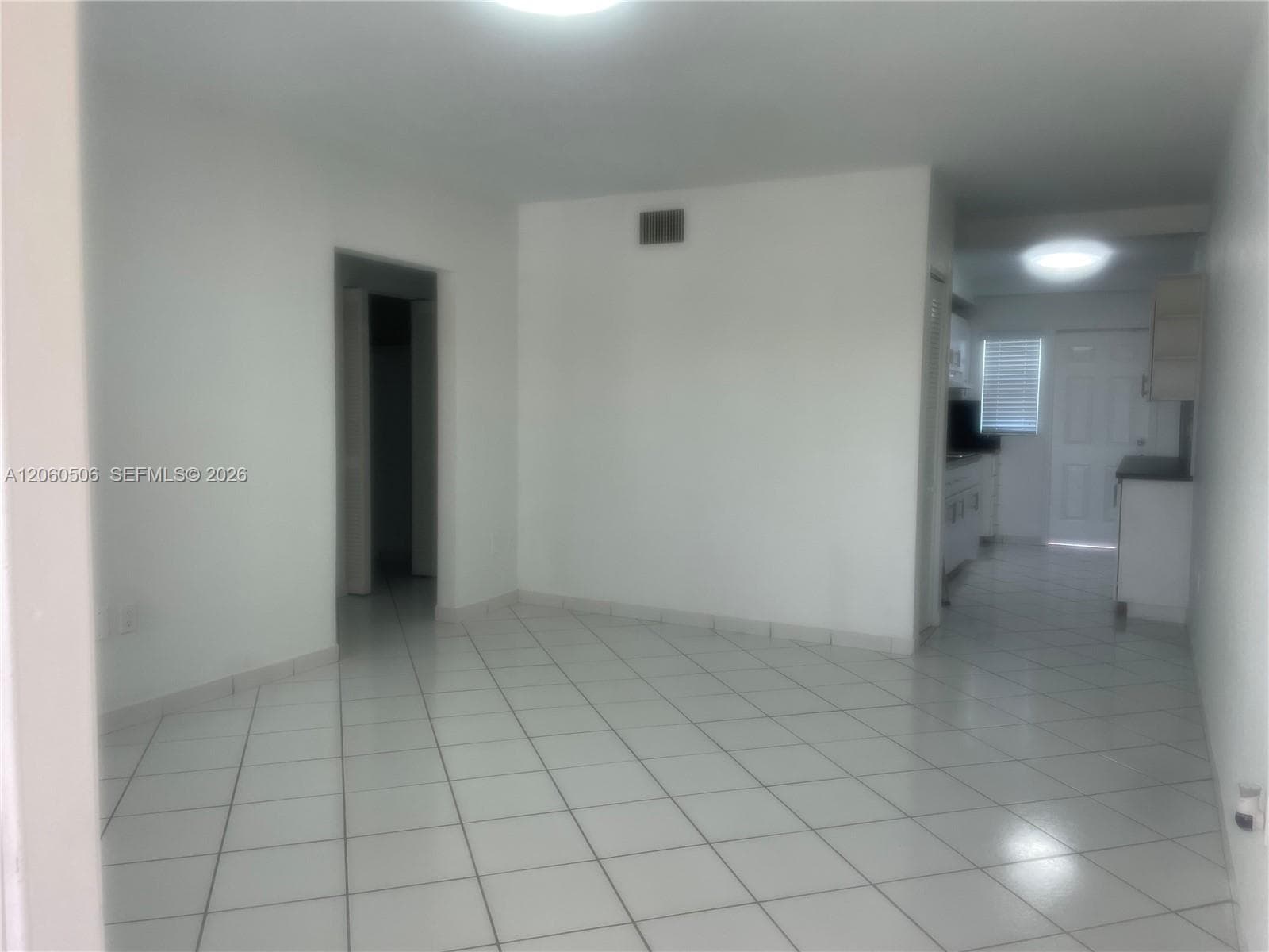 3430 SW 10th St # 3, Miami, FL 33135 — zdjęcie 5