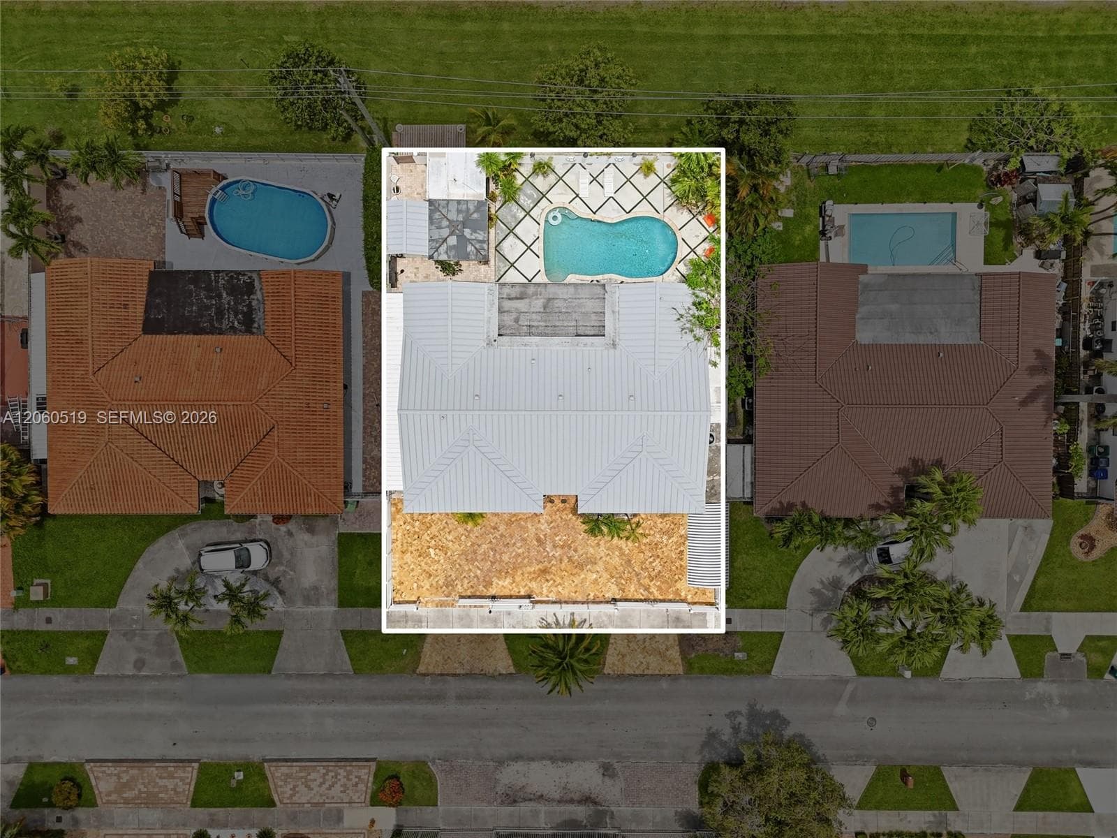 323 NW 136th Pl, Miami, FL 33182 — zdjęcie 5