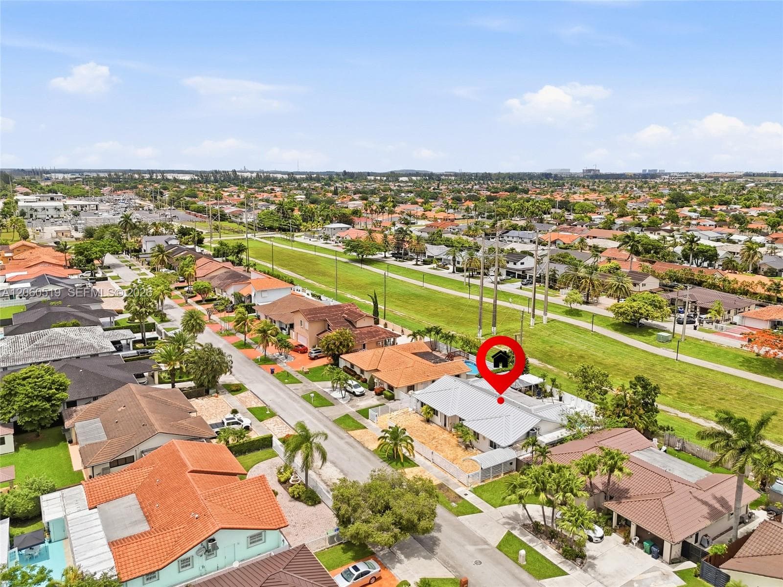 323 NW 136th Pl, Miami, FL 33182 — zdjęcie 4
