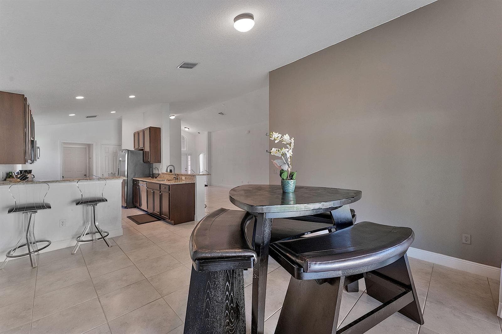 9728 STARBOARD Drive, Fort Pierce, FL 34945 — zdjęcie 3