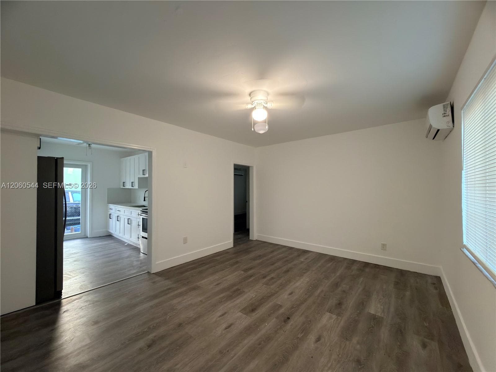 1035 Atlantic Ave, Opa-Locka, FL 33054 — zdjęcie 5