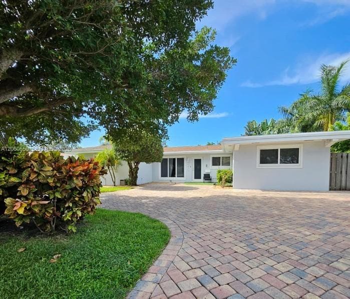 2770 NE 30th St, Lighthouse Point, FL 33064