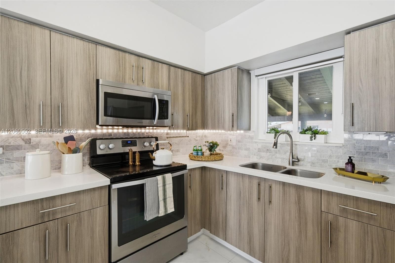 18120 NW 16th Ave, Miami Gardens, FL 33169 — zdjęcie 4