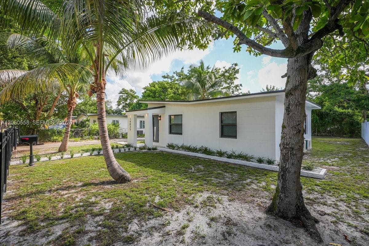 14035 NW 6th Ave, North Miami, FL 33168 — zdjęcie 2