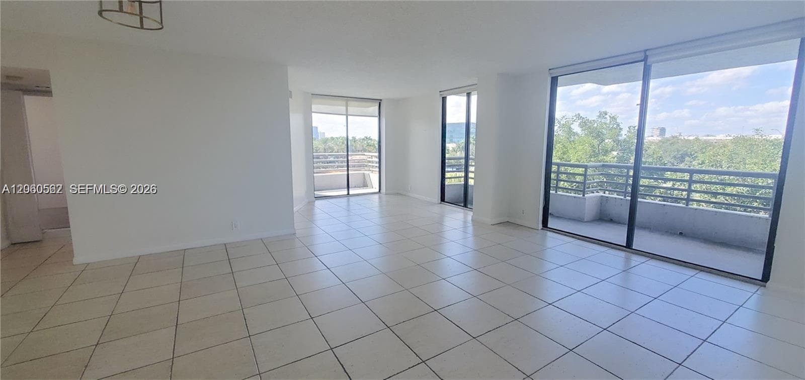 3300 NE 191st St # 501, Aventura, FL 33180 — zdjęcie 4