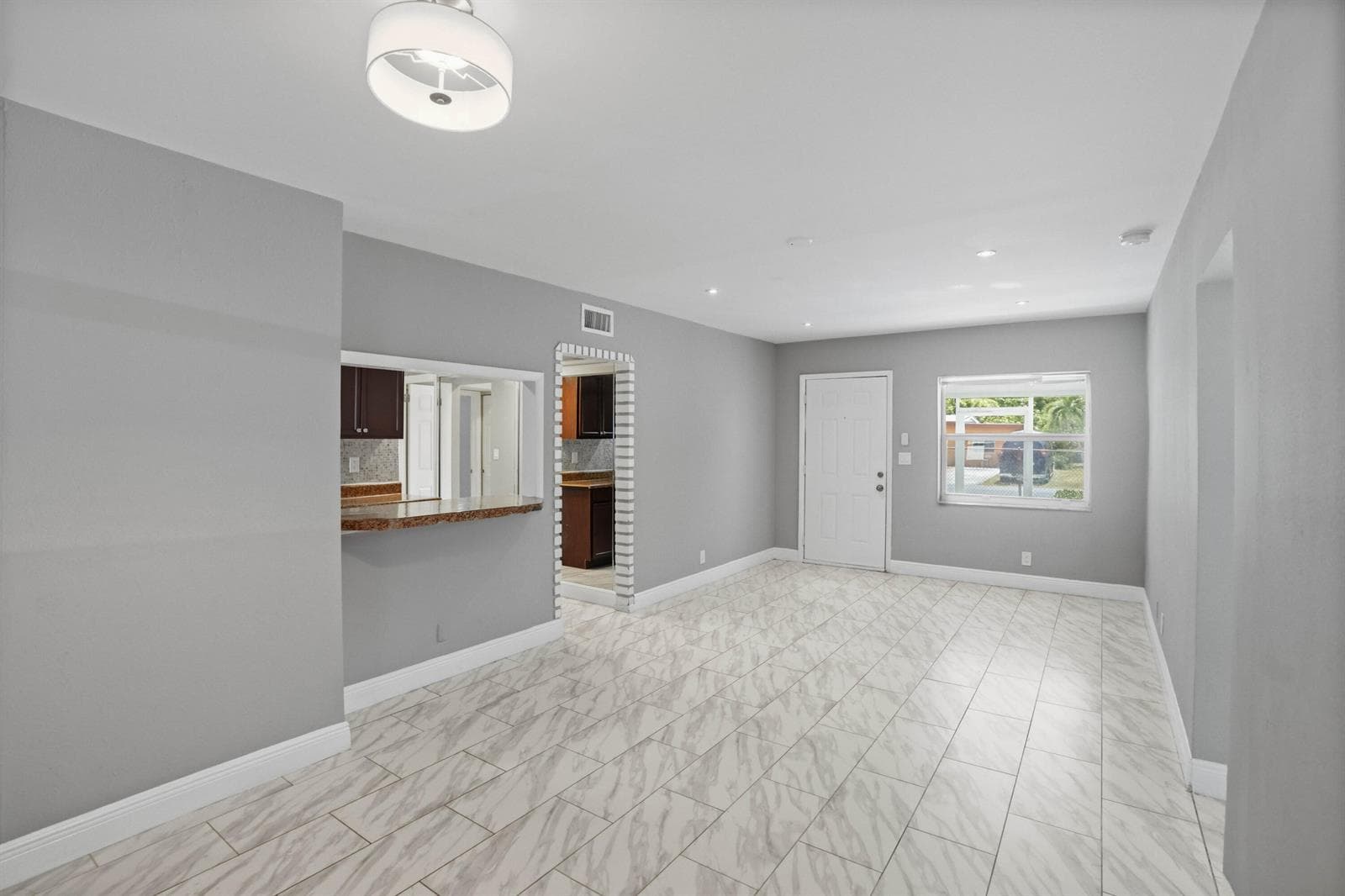 1751 LAUDERDALE MANOR Drive, Fort Lauderdale, FL 33311 — zdjęcie 3