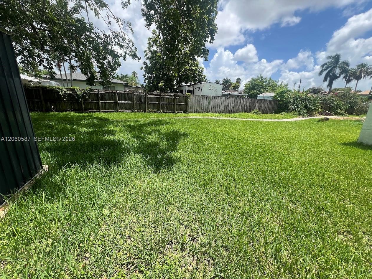 738 SW 9th St, Florida City, FL 33034 — zdjęcie 2