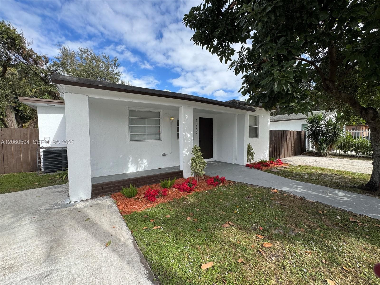 2381 NW 153rd St, Miami Gardens, FL 33054 — zdjęcie 3