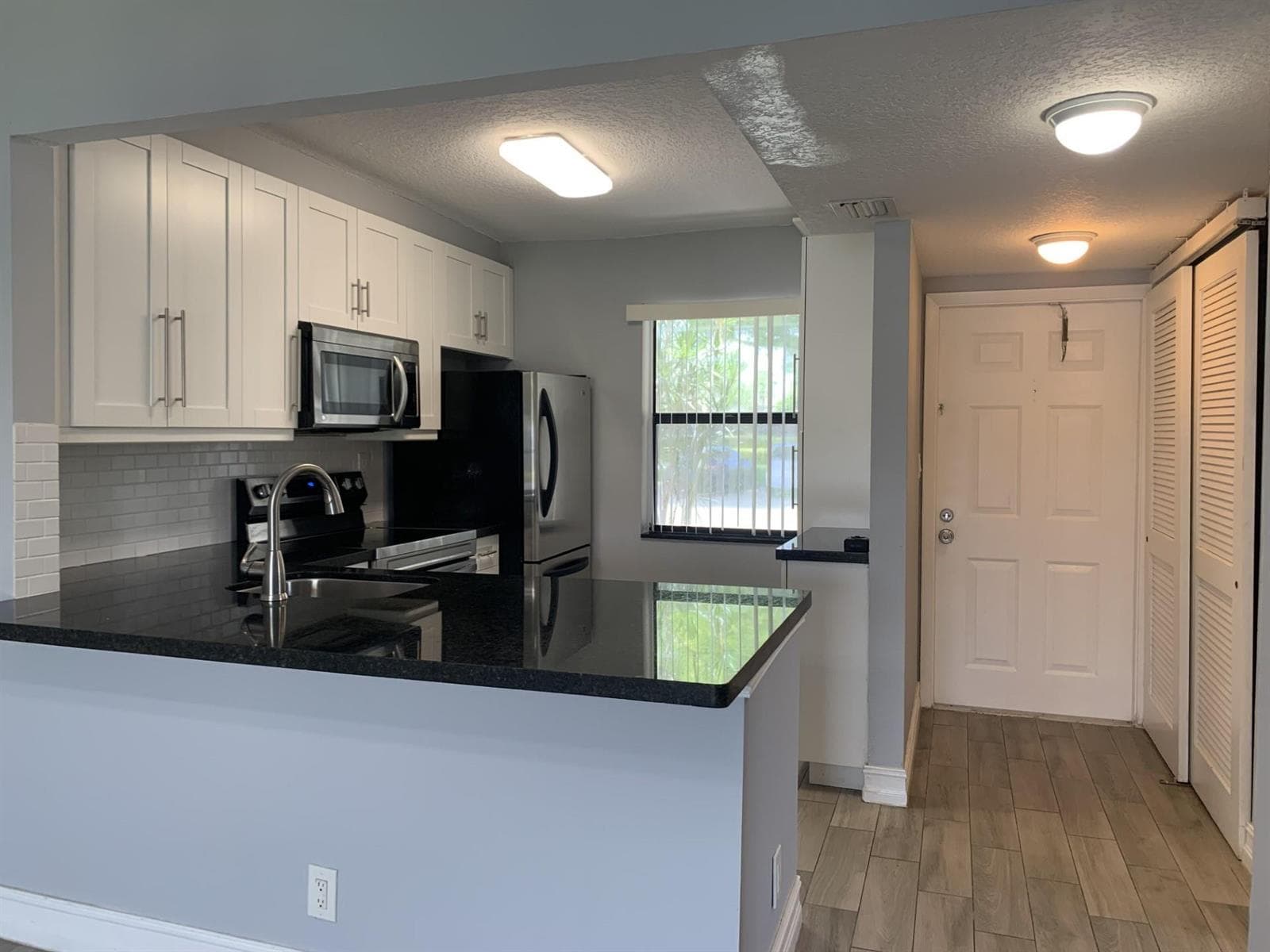 10011 Winding Lake Road # 101, Sunrise, FL 33351 — zdjęcie 2