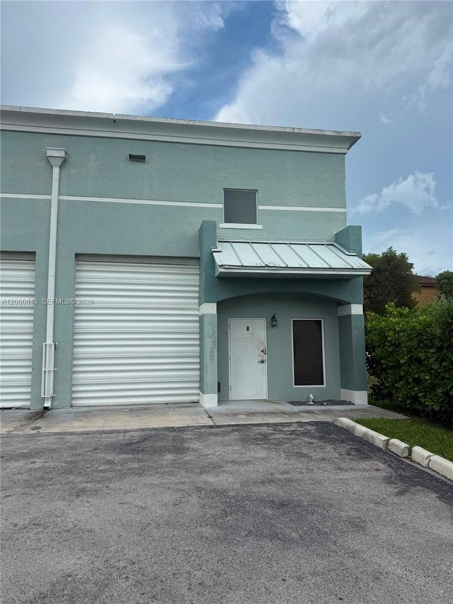 13100 SW 134th St # 8, Miami, FL 33186 — zdjęcie 3