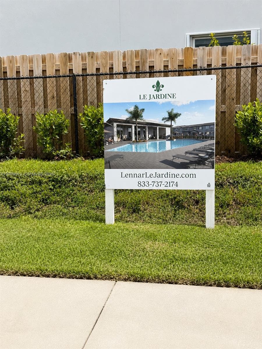 126 SE 11th Ct, Florida City, FL 33034 — zdjęcie 2