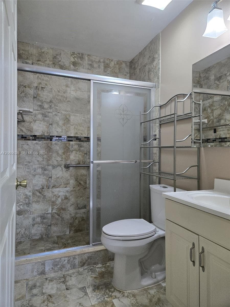 8810 NW 114th Ter, Hialeah Gardens, FL 33018 — zdjęcie 5