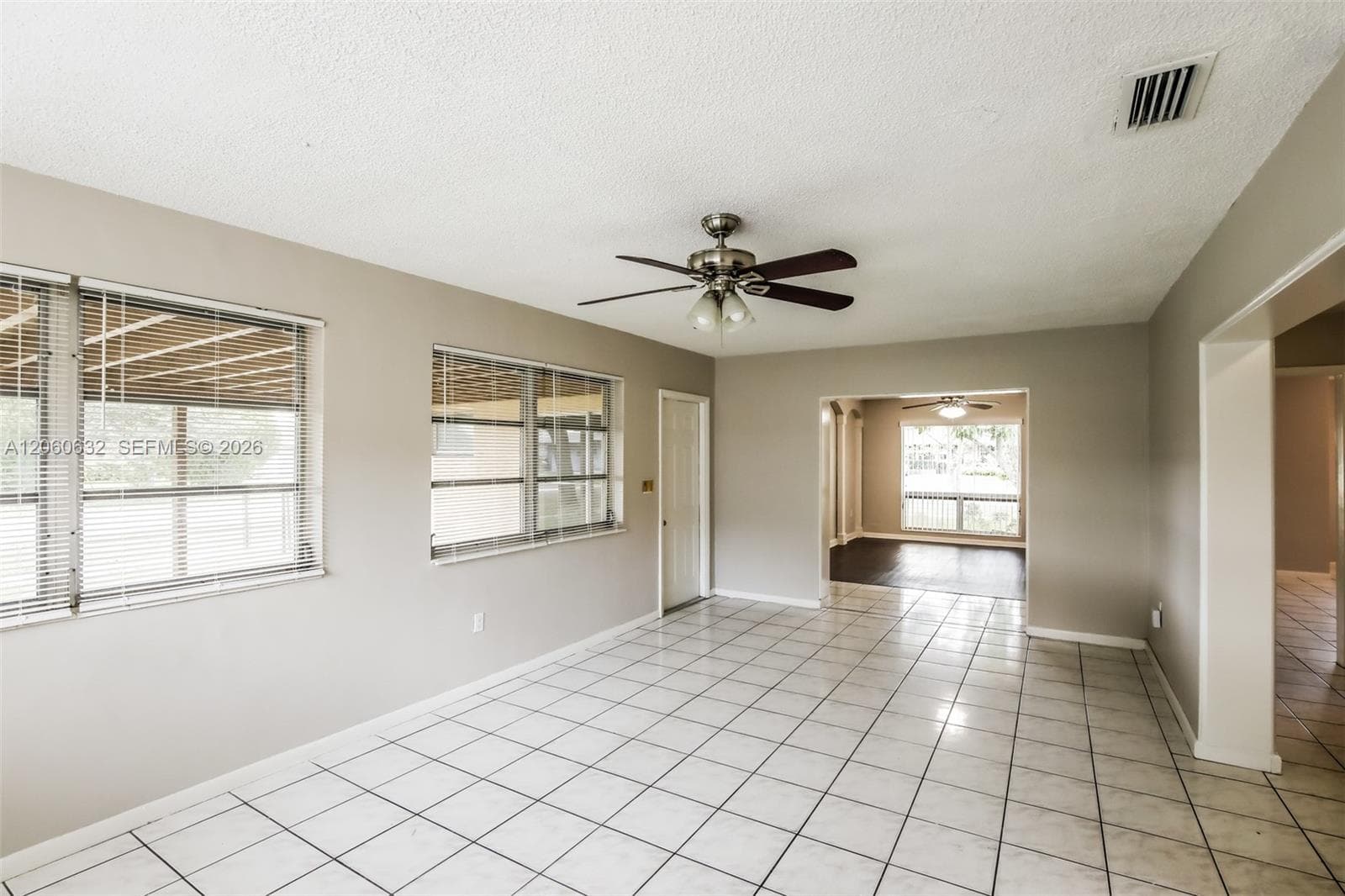 4896 NW 6th Ct, Plantation, FL 33317 — zdjęcie 2
