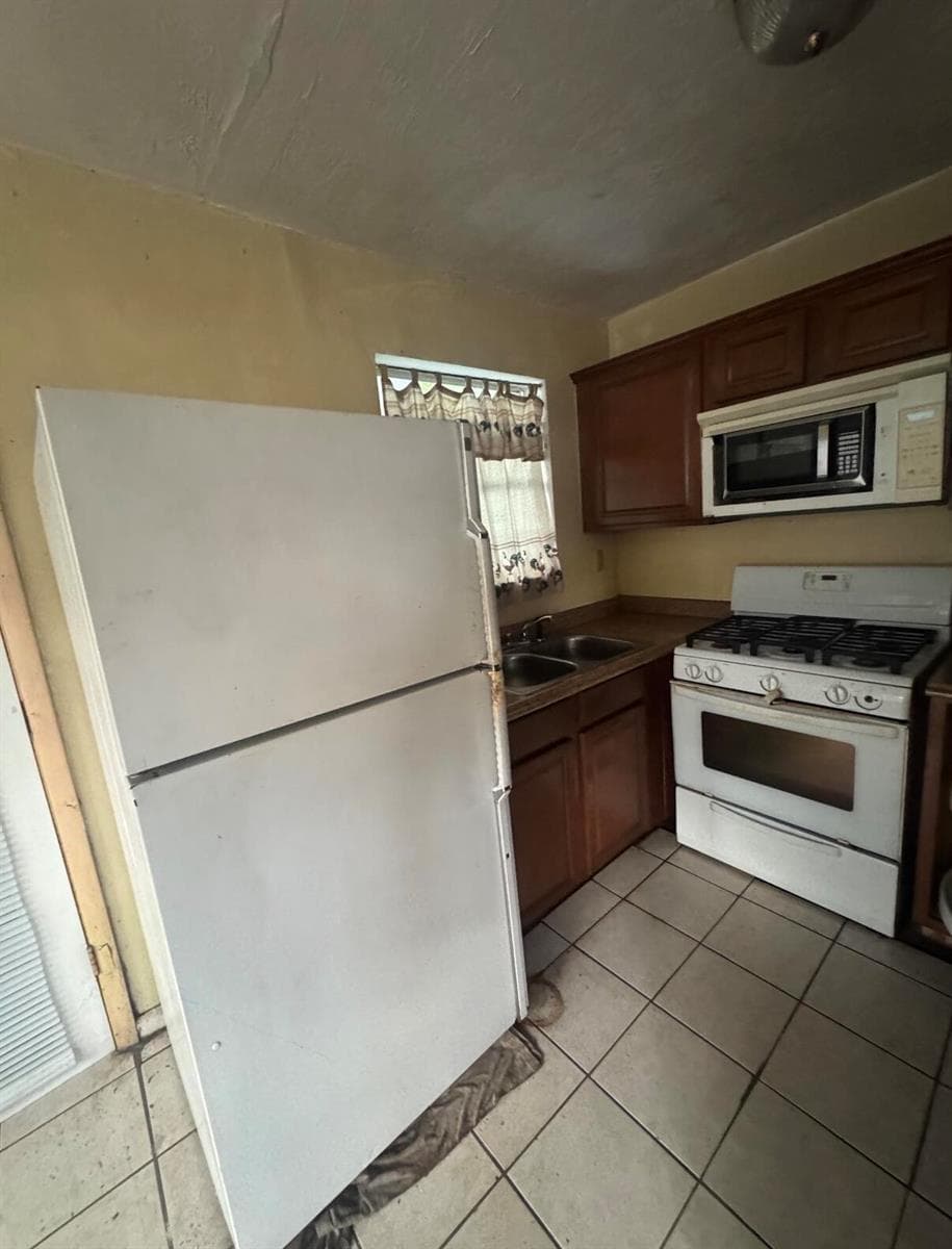 313 SW 15TH Terrace, Delray Beach, FL 33444 — zdjęcie 5