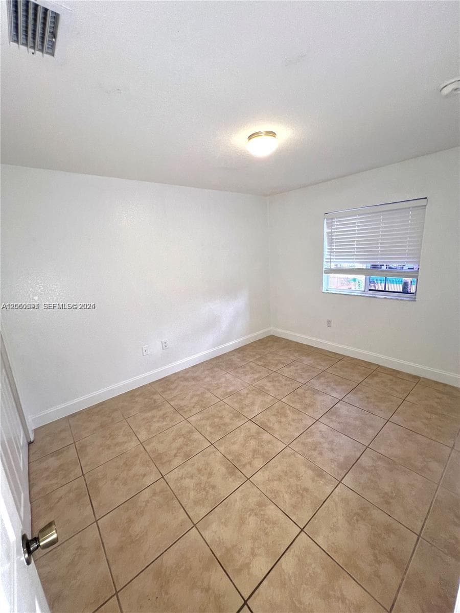 8885 SW 221st Ter, Cutler Bay, FL 33190 — zdjęcie 4
