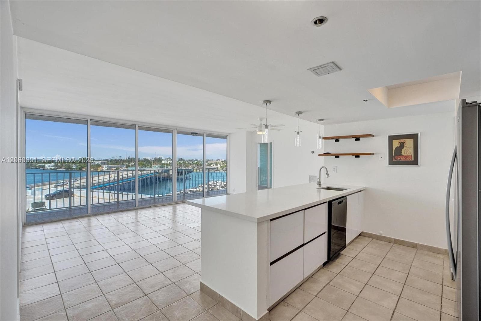 7601 E Treasure Dr # 717, North Bay Village, FL 33141 — zdjęcie 2
