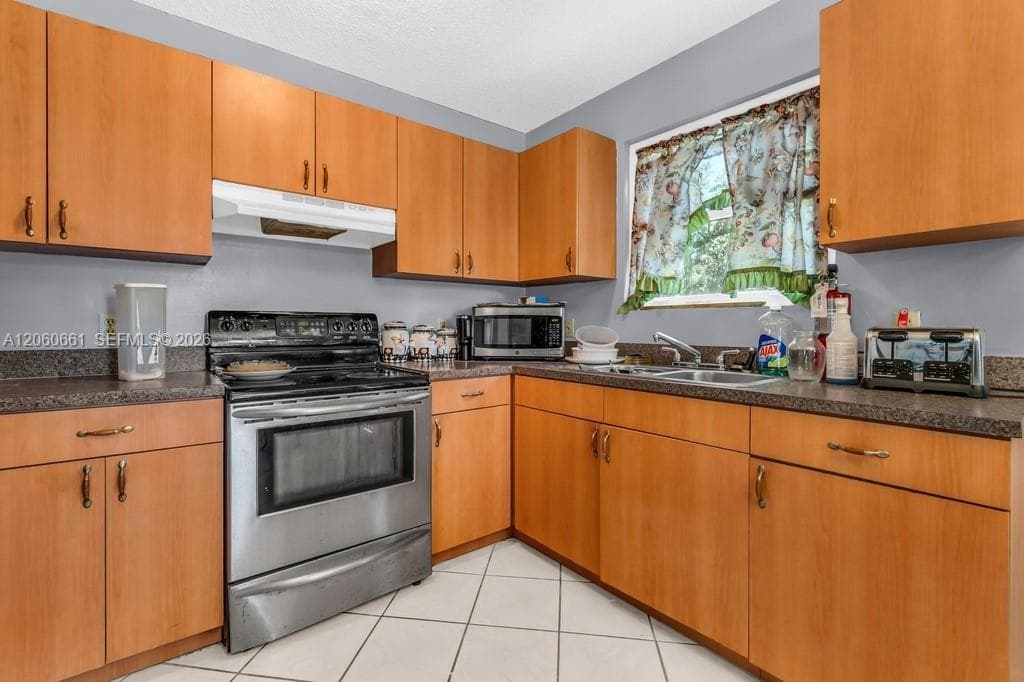 12231 SW 202nd St, Miami, FL 33177 — zdjęcie 3