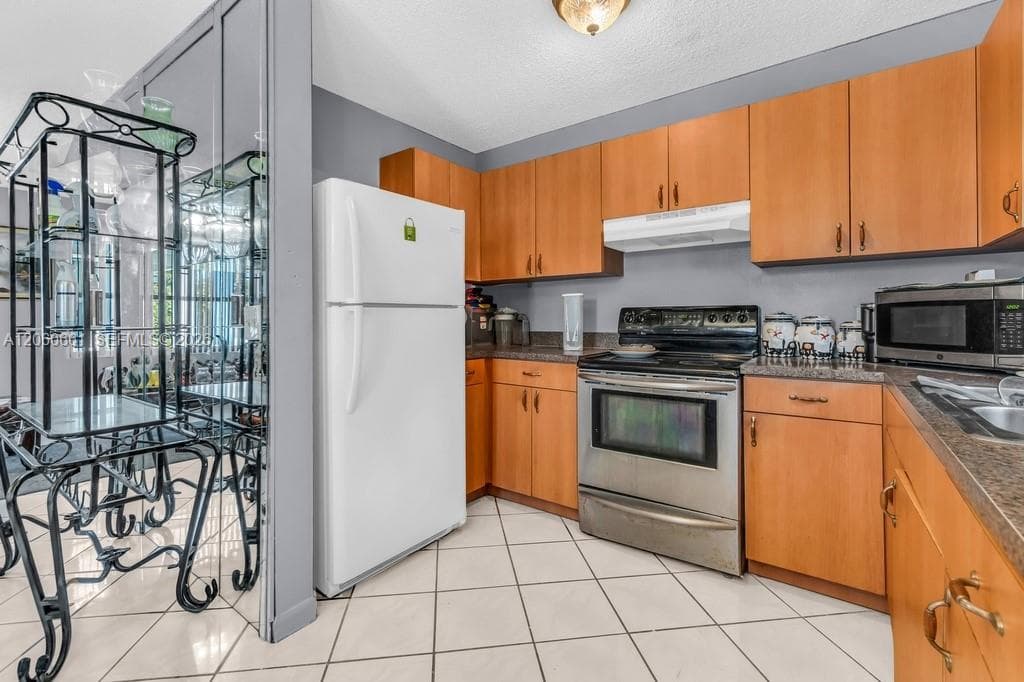 12231 SW 202nd St, Miami, FL 33177 — zdjęcie 5