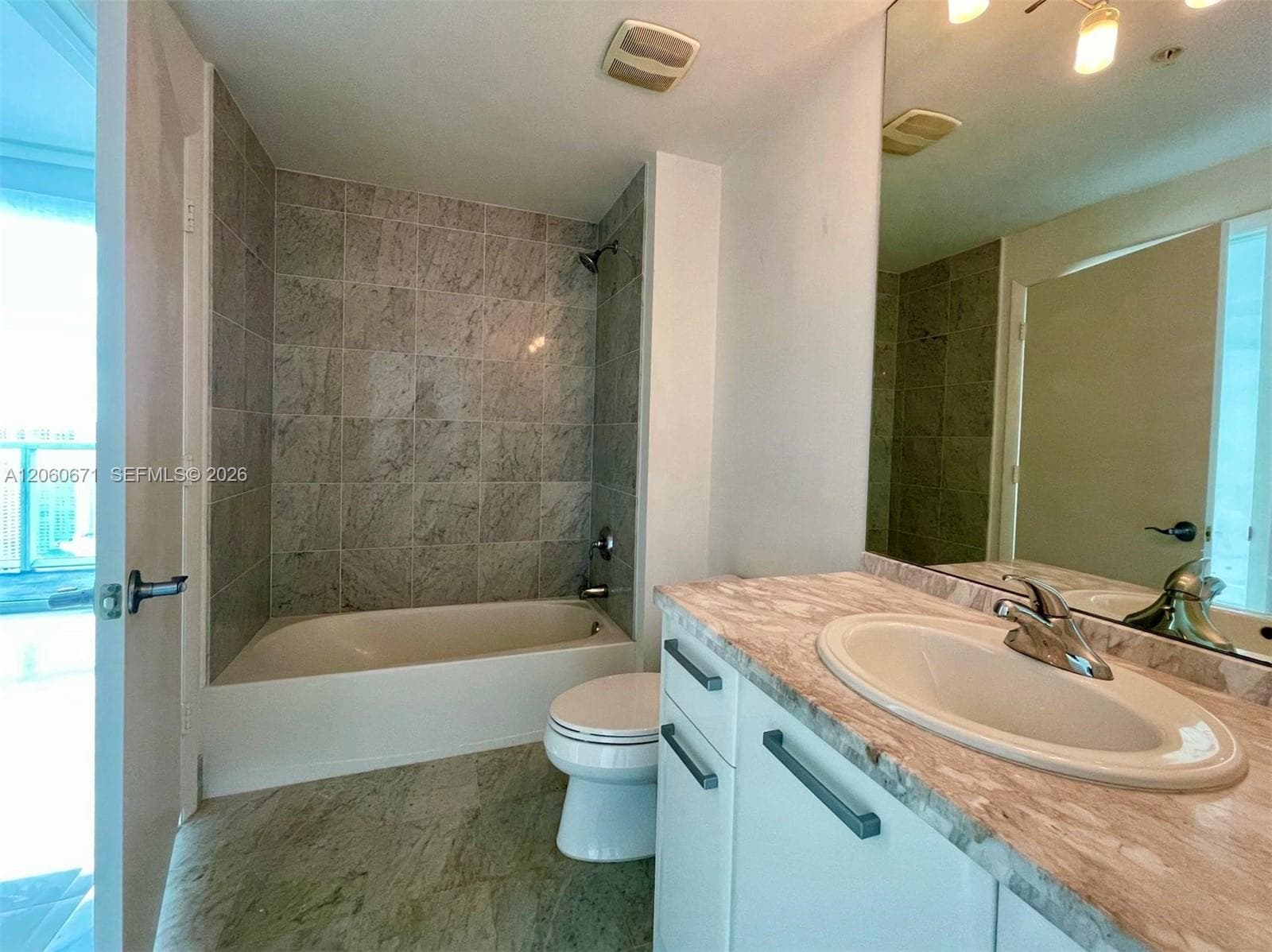 244 Biscayne Blvd # 4307, Miami, FL 33132 — zdjęcie 4