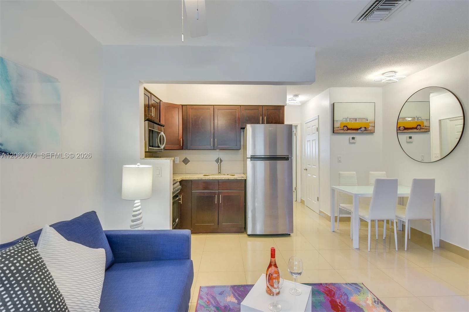 412 NE 4th Ave, Hallandale Beach, FL 33009 — zdjęcie 3