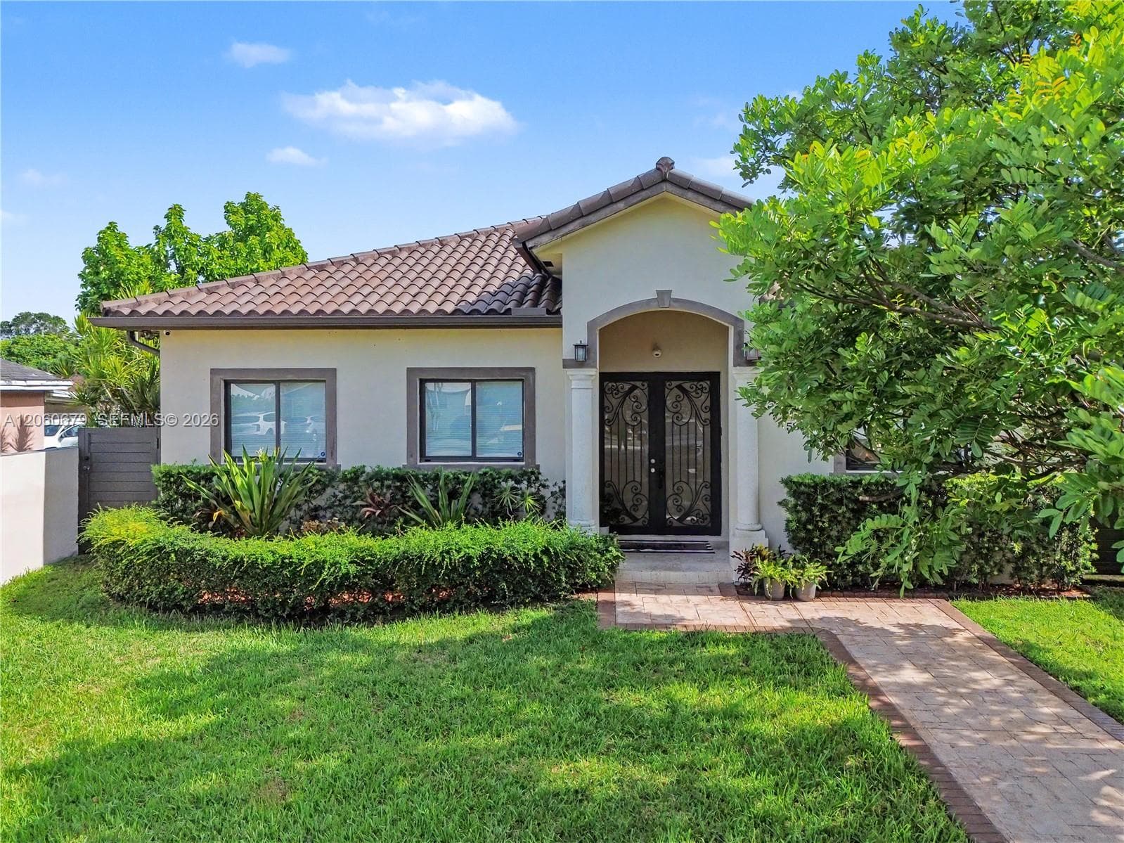 5889 SW 17th St, Miami, FL 33155 — zdjęcie 2