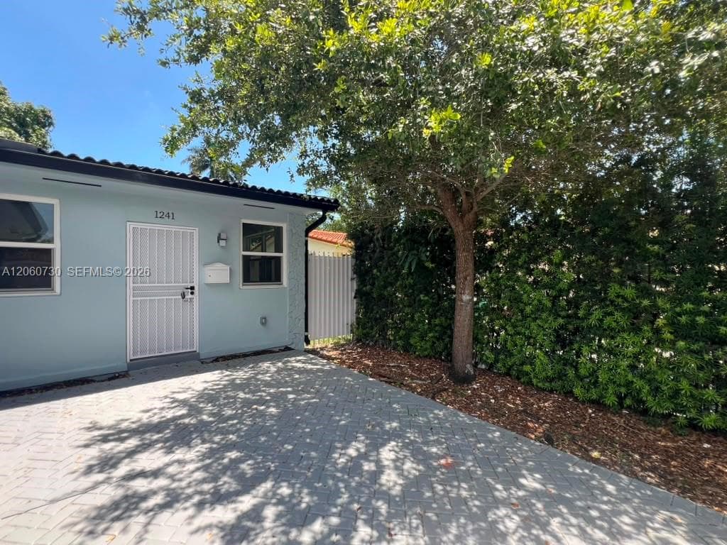 1239 SW 22nd Ave # 1241, Miami, FL 33135 — zdjęcie 5