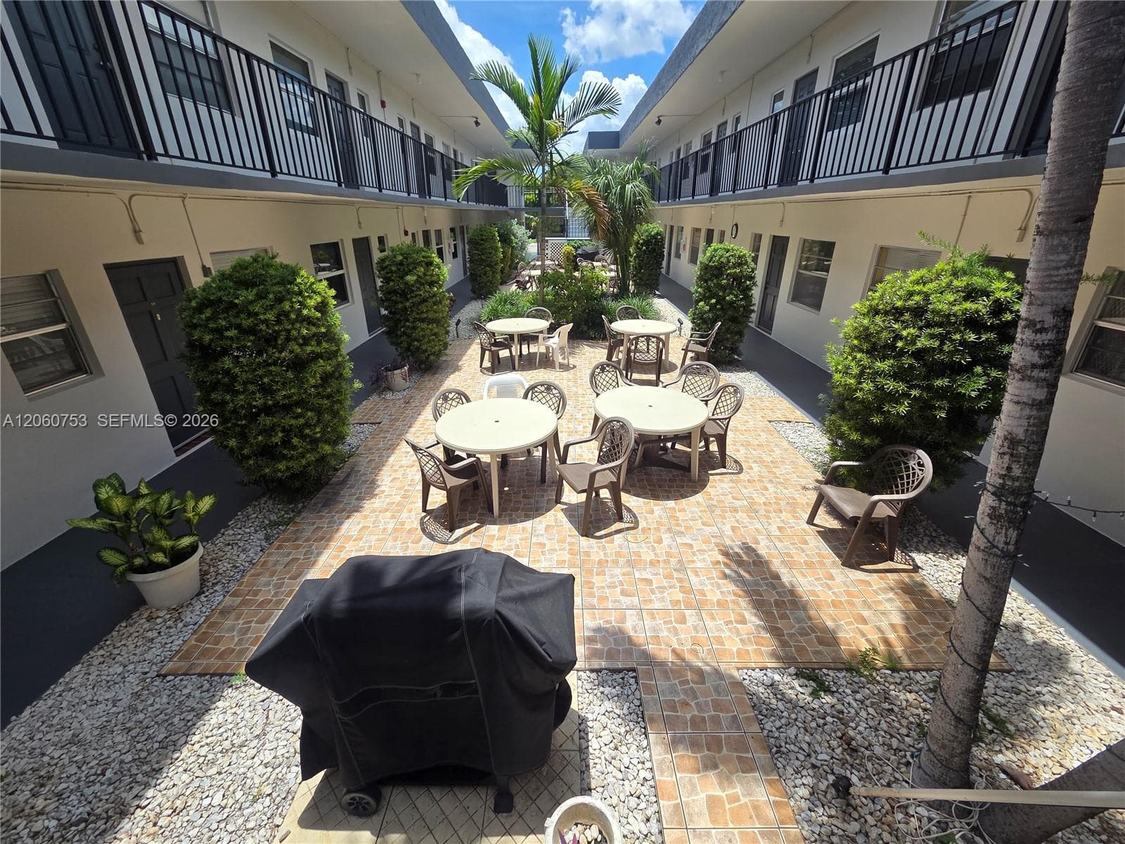 415 NE 2nd St # 229, Hallandale Beach, FL 33009 — zdjęcie 4
