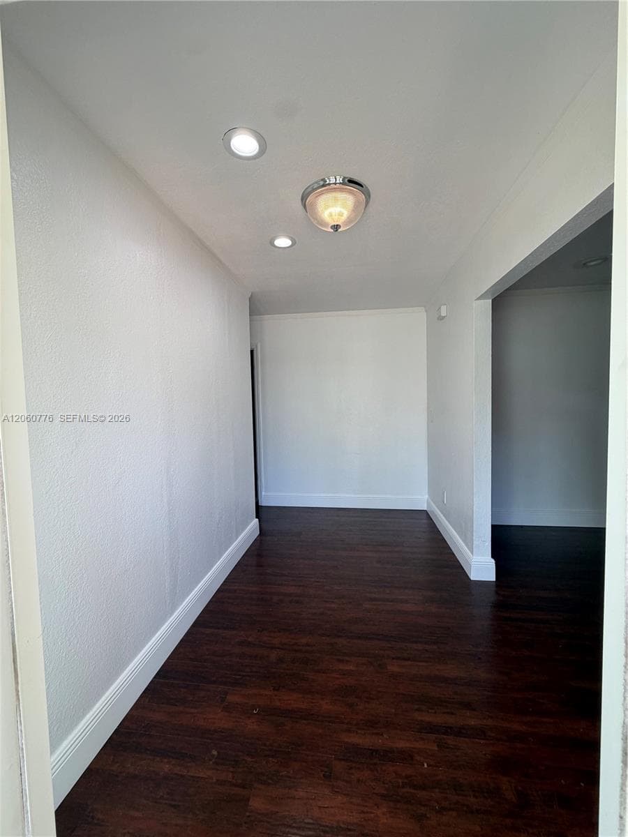 6305 Marlin Dr, Coral Gables, FL 33158 — zdjęcie 2